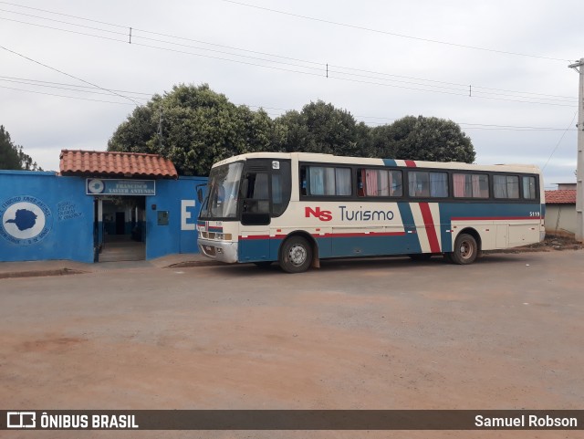 NS Turismo 5119 na cidade de Brasília de Minas, Minas Gerais, Brasil, por Samuel Robson. Número da foto: #12151300.