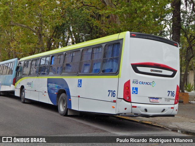 TransPessoal Transportes 716 na cidade de Rio Grande, Rio Grande do Sul, Brasil, por Paulo Ricardo  Rodrigues Villanova. Número da foto: #12152320.