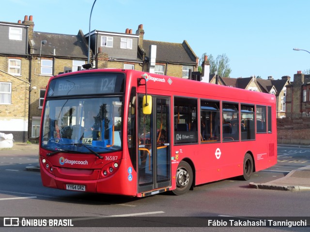 Stagecoach 36587 na cidade de London, Greater London, Inglaterra, por Fábio Takahashi Tanniguchi. Número da foto: #12155592.