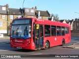 Stagecoach 36587 na cidade de London, Greater London, Inglaterra, por Fábio Takahashi Tanniguchi. Número da foto: #12155592.