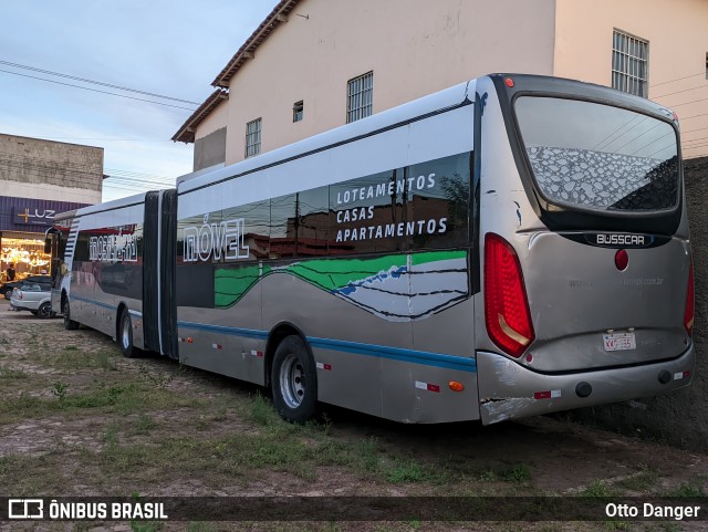 Ônibus Particulares 01 na cidade de Parnaíba, Piauí, Brasil, por Otto Danger. Número da foto: #12156786.