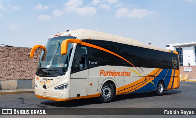 Purhépechas 733 na cidade de Morelia, Michoacán, México, por Fabián Reyes. Número da foto: #12158031.