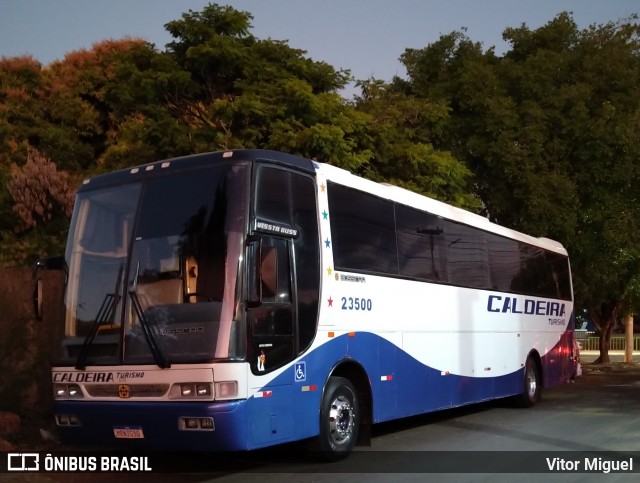 Caldeira Turismo 23500 na cidade de Montes Claros, Minas Gerais, Brasil, por Vitor Miguel. Número da foto: #12156789.