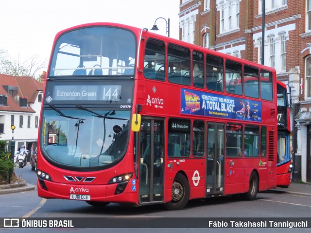 Arriva DW479 na cidade de London, Greater London, Inglaterra, por Fábio Takahashi Tanniguchi. Número da foto: #12160883.