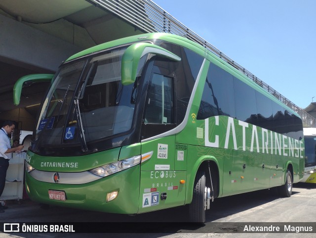 Auto Viação Catarinense 3354 na cidade de Rio de Janeiro, Rio de Janeiro, Brasil, por Alexandre  Magnus. Número da foto: #12159867.