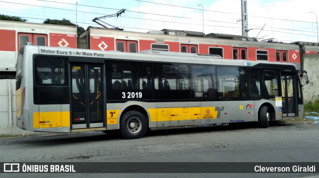 Viação Metrópole Paulista - Zona Leste 3 2019 na cidade de São Paulo, São Paulo, Brasil, por Cleverson Giraldi. Número da foto: #12236496.