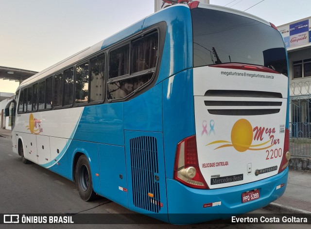 Mega Tur 2200 na cidade de Cariacica, Espírito Santo, Brasil, por Everton Costa Goltara. Número da foto: #12235736.