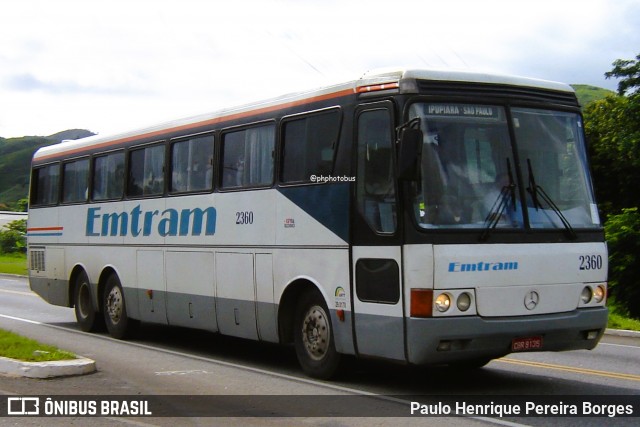 Emtram 2360 na cidade de Barra do Piraí, Rio de Janeiro, Brasil, por Paulo Henrique Pereira Borges. Número da foto: #12237483.