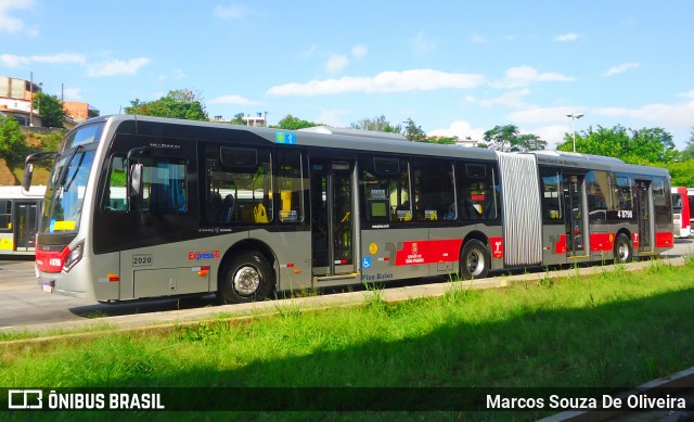 Express Transportes Urbanos Ltda 4 8798 na cidade de São Paulo, São Paulo, Brasil, por Marcos Souza De Oliveira. Número da foto: #12236091.