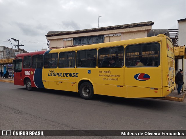 Viação Leopoldense 180 na cidade de São Leopoldo, Rio Grande do Sul, Brasil, por Mateus de Oliveira Fernandes. Número da foto: #12238091.