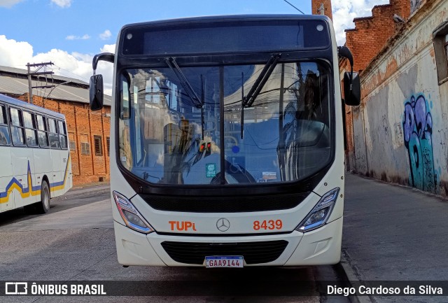TUPi Transportes Urbanos Piracicaba 8439 na cidade de Piracicaba, São Paulo, Brasil, por Diego Cardoso da Silva. Número da foto: #12242448.