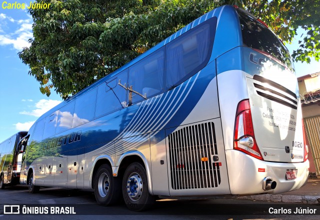 Loristur Turismo 1020 na cidade de Trindade, Goiás, Brasil, por Carlos Júnior. Número da foto: #12245058.