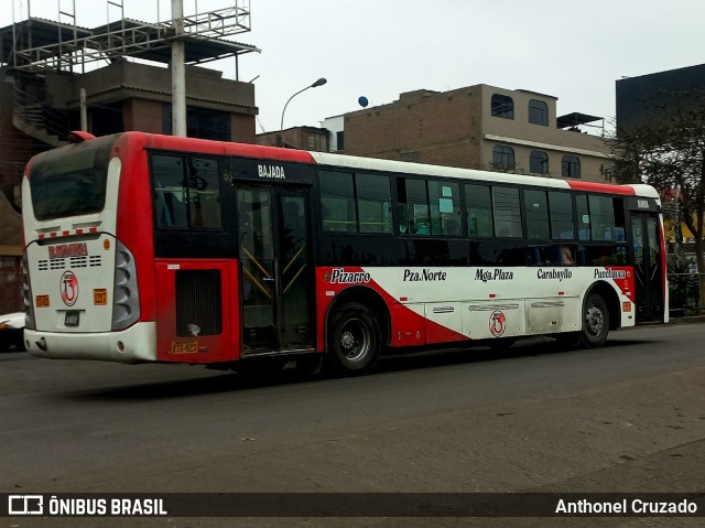 Transportes y Servicios Santa Cruz S.A. 112 na cidade de Comas, Lima, Lima Metropolitana, Peru, por Anthonel Cruzado. Número da foto: #12243309.
