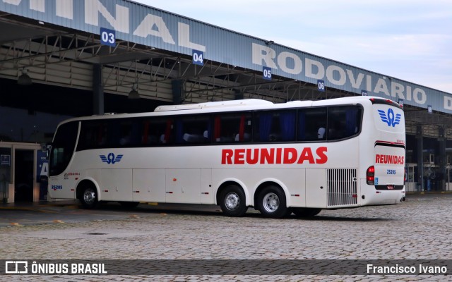 Reunidas Transportes Coletivos 25205 na cidade de Balneário Camboriú, Santa Catarina, Brasil, por Francisco Ivano. Número da foto: #12245258.