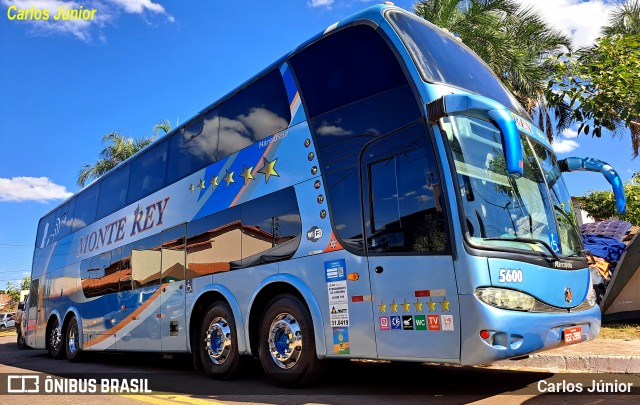 Monte Rey Turismo 5600 na cidade de Trindade, Goiás, Brasil, por Carlos Júnior. Número da foto: #12246360.