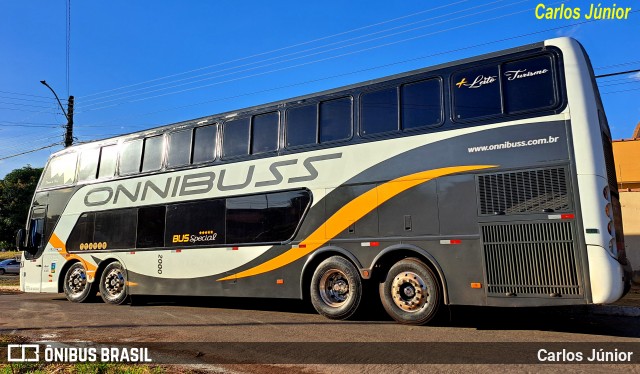 Onni Buss 2000 na cidade de Trindade, Goiás, Brasil, por Carlos Júnior. Número da foto: #12247831.