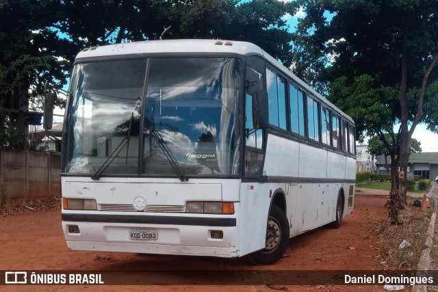 Ônibus Particulares 0082 na cidade de Goiânia, Goiás, Brasil, por Daniel Domingues. Número da foto: #12247948.