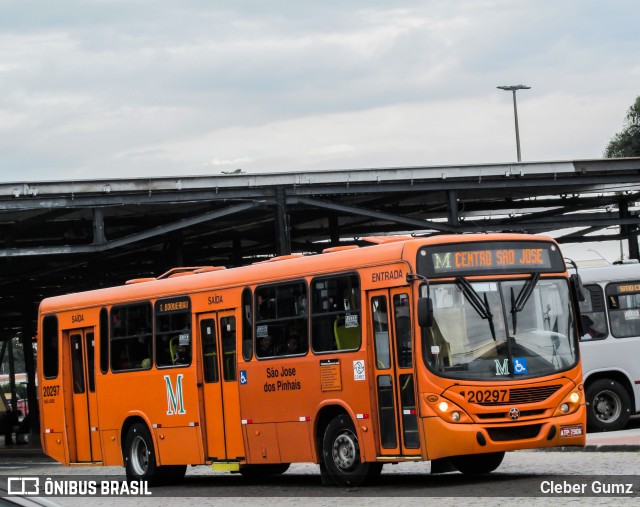 Auto Viação São José dos Pinhais 20297 na cidade de Curitiba, Paraná, Brasil, por Cleber Gumz. Número da foto: #12250459.