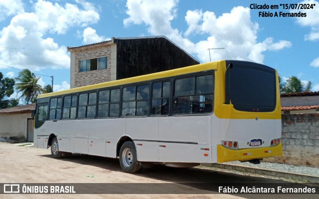 Ônibus Particulares 7I01 na cidade de Santa Rita, Paraíba, Brasil, por Fábio Alcântara Fernandes. Número da foto: #12250090.