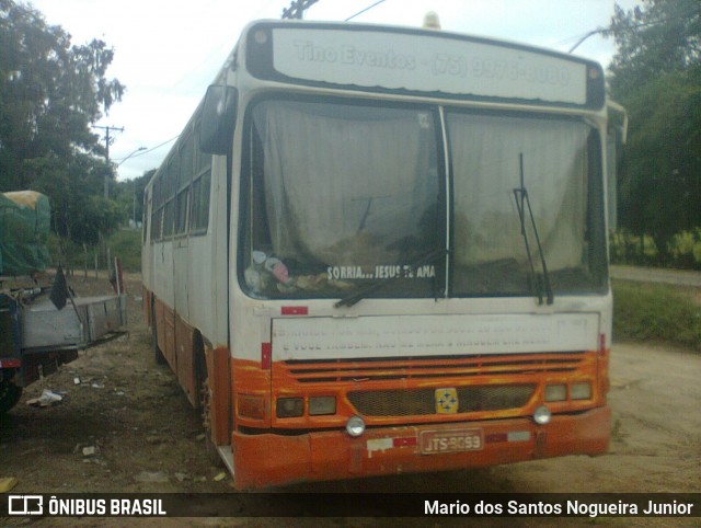 Ônibus Particulares 9099 na cidade de Piritiba, Bahia, Brasil, por Mario dos Santos Nogueira Junior. Número da foto: #12252984.