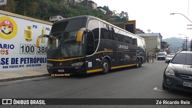 Leve Buzz Transportes 2020 na cidade de Petrópolis, Rio de Janeiro, Brasil, por Zé Ricardo Reis. Número da foto: #12253738.