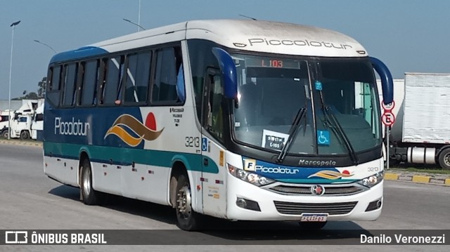 Piccolotur Transportes Turísticos 3213 na cidade de Guarulhos, São Paulo, Brasil, por Danilo Veronezzi. Número da foto: #12255763.