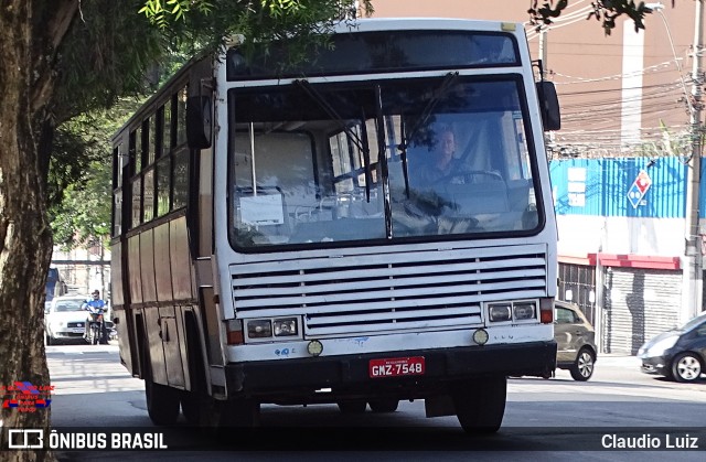 Ônibus Particulares GMZ7548 na cidade de Varginha, Minas Gerais, Brasil, por Claudio Luiz. Número da foto: #12258584.