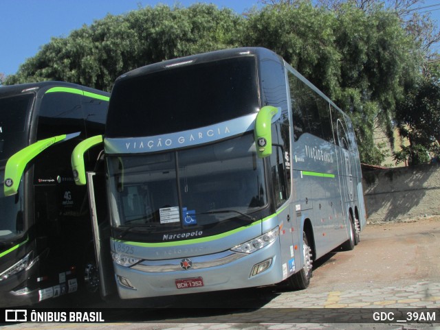 Viação Garcia 8525 na cidade de Curitiba, Paraná, Brasil, por GDC __39AM. Número da foto: #12258851.