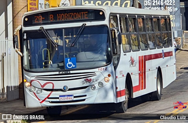Trectur 1012 na cidade de Três Corações, Minas Gerais, Brasil, por Claudio Luiz. Número da foto: #12258786.