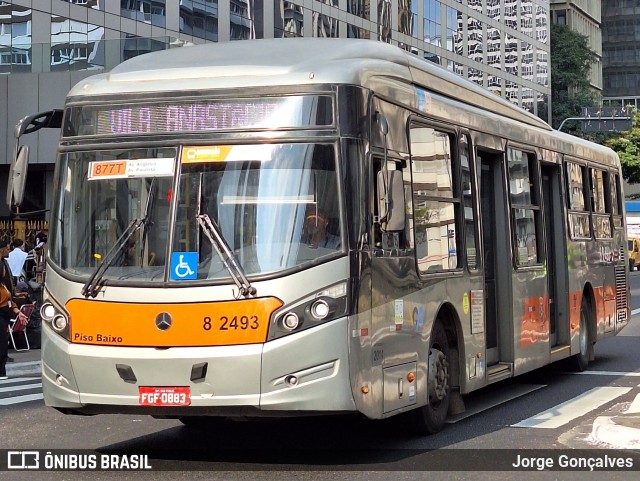 Viação Gato Preto 8 2493 na cidade de São Paulo, São Paulo, Brasil, por Jorge Gonçalves. Número da foto: #12255901.