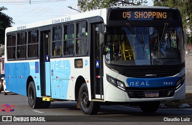 Viação Real - Varginha 7020 na cidade de Varginha, Minas Gerais, Brasil, por Claudio Luiz. Número da foto: #12258716.