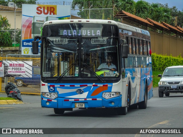 TUAN RL 47 na cidade de Alajuela, Alajuela, Alajuela, Costa Rica, por Alfonso Russell. Número da foto: #12259011.