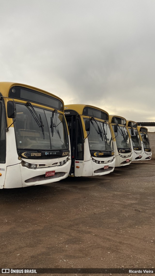 CT Expresso 8201 na cidade de Luziânia, Goiás, Brasil, por Ricardo Vieira. Número da foto: #12260969.
