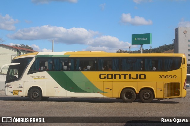 Empresa Gontijo de Transportes 18690 na cidade de Teófilo Otoni, Minas Gerais, Brasil, por Rava Ogawa. Número da foto: #12260004.