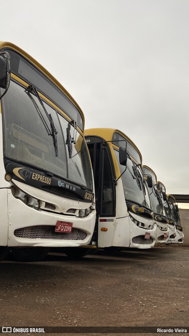 CT Expresso 8201 na cidade de Luziânia, Goiás, Brasil, por Ricardo Vieira. Número da foto: #12260964.