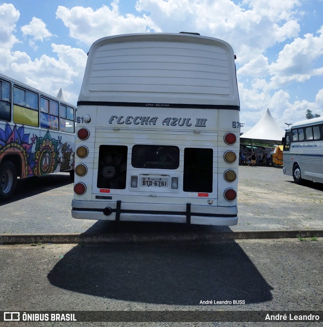 Ônibus Particulares 6761 na cidade de Santa Rita do Passa Quatro, São Paulo, Brasil, por André Leandro. Número da foto: #12216076.