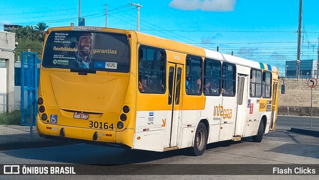Plataforma Transportes 30164 na cidade de Salvador, Bahia, Brasil, por Flash Clicks. Número da foto: #12215824.