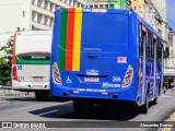 Transportadora Globo 266 na cidade de Recife, Pernambuco, Brasil, por Alexandre Dumas. Número da foto: #:id.