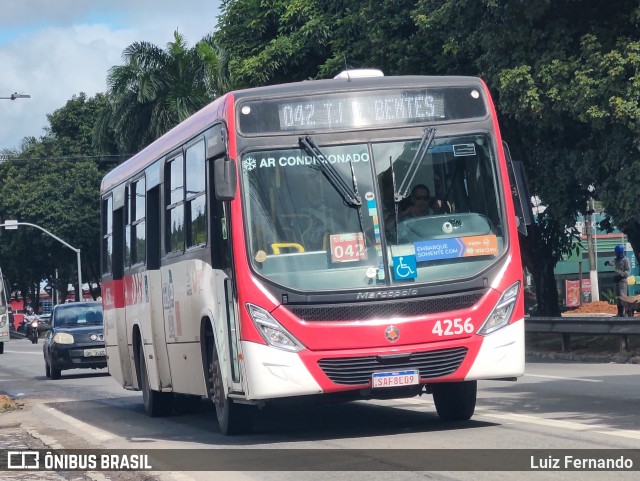 Real Alagoas de Viação 4256 na cidade de Maceió, Alagoas, Brasil, por Luiz Fernando. Número da foto: #12263165.