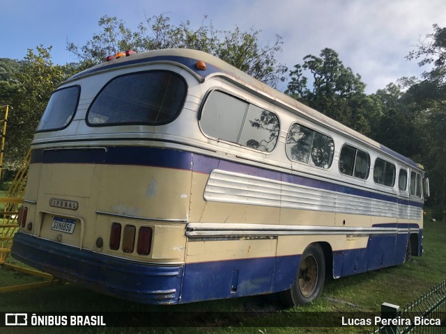 Ônibus Particulares 003 na cidade de Biguaçu, Santa Catarina, Brasil, por Lucas Pereira Bicca. Número da foto: #12263804.