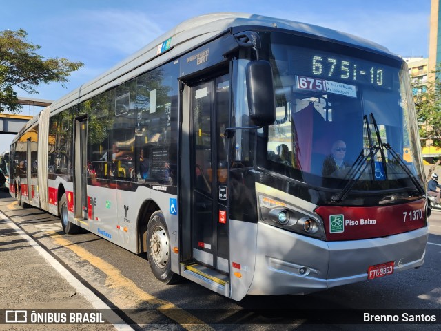 Viação Campo Belo 7 1370 na cidade de São Paulo, São Paulo, Brasil, por Brenno Santos. Número da foto: #12265531.