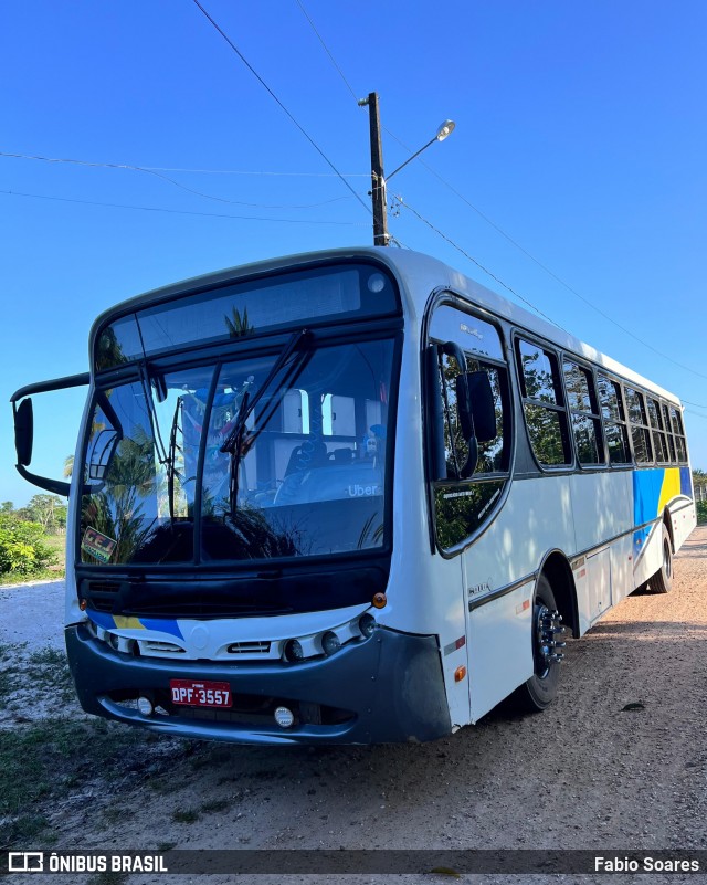Ônibus Particulares 487 na cidade de Bragança, Pará, Brasil, por Fabio Soares. Número da foto: #12268440.