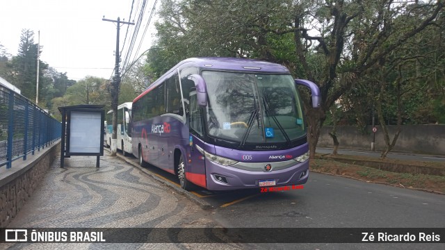 Aliança Rio Turismo 1005 na cidade de Petrópolis, Rio de Janeiro, Brasil, por Zé Ricardo Reis. Número da foto: #12271447.