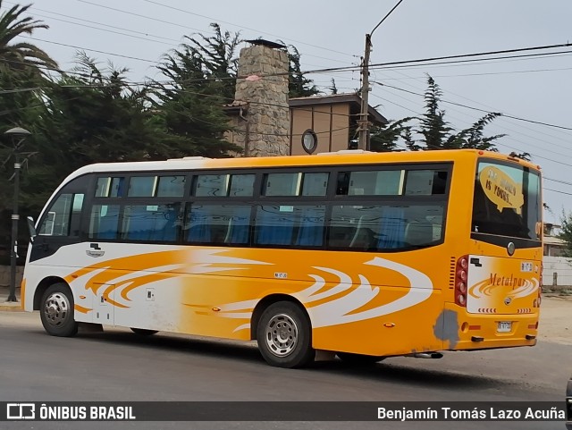 Buses Gran Puerto San Antonio RKVT20 na cidade de El Tabo, San Antonio, Valparaíso, Chile, por Benjamín Tomás Lazo Acuña. Número da foto: #12273856.
