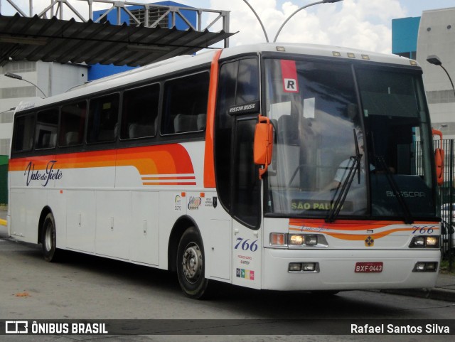 Viação Vale do Tietê 766 na cidade de São Paulo, São Paulo, Brasil, por Rafael Santos Silva. Número da foto: #12274548.