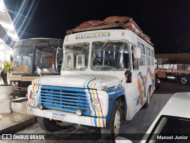 Ônibus Particulares 4G62 na cidade de Guaratuba, Paraná, Brasil, por Manoel Junior. Número da foto: #12274514.