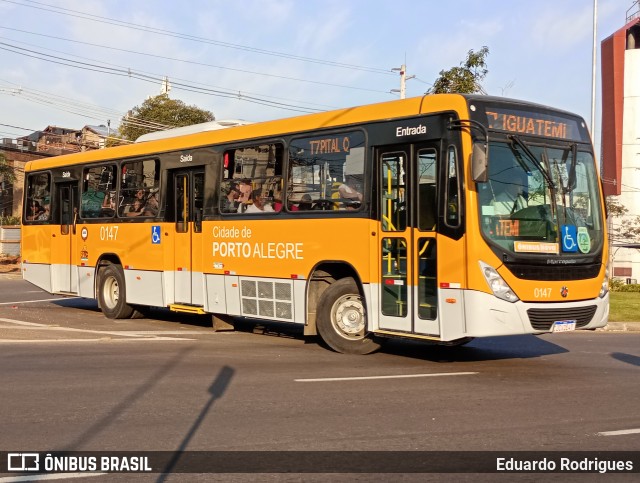 Companhia Carris Porto-Alegrense 0147 na cidade de Porto Alegre, Rio Grande do Sul, Brasil, por Eduardo Rodrigues. Número da foto: #12275129.