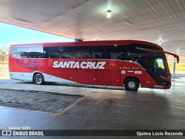 Viação Santa Cruz 33923 na cidade de Pouso Alegre, Minas Gerais, Brasil, por Djalma Lúcio Rezende. Número da foto: #12275090.