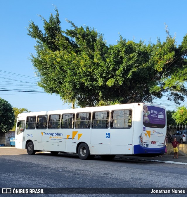 Trampolim da Vitória 716 na cidade de Parnamirim, Rio Grande do Norte, Brasil, por Jonathan Nunes. Número da foto: #12276425.