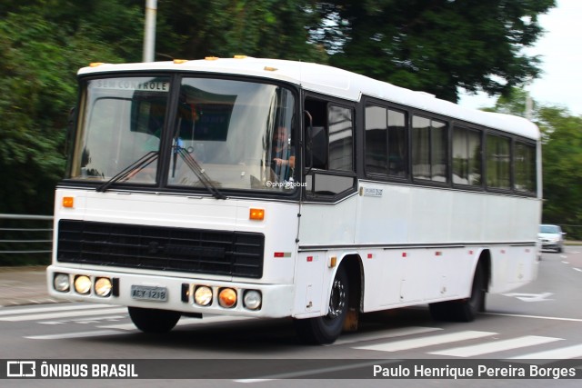 Ônibus Particulares 1218 na cidade de Blumenau, Santa Catarina, Brasil, por Paulo Henrique Pereira Borges. Número da foto: #12278543.